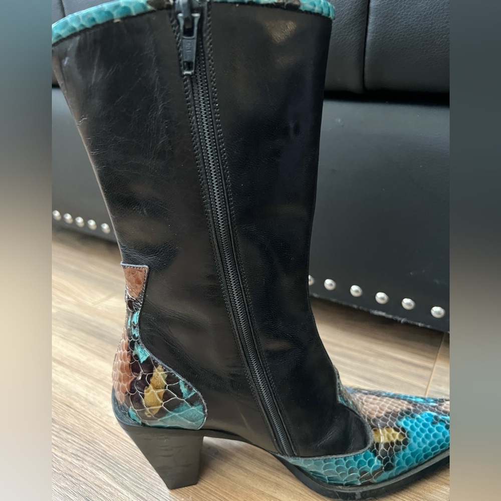 Women’s Enzo Angiolini Morisa Boots - Picture 4 of 12